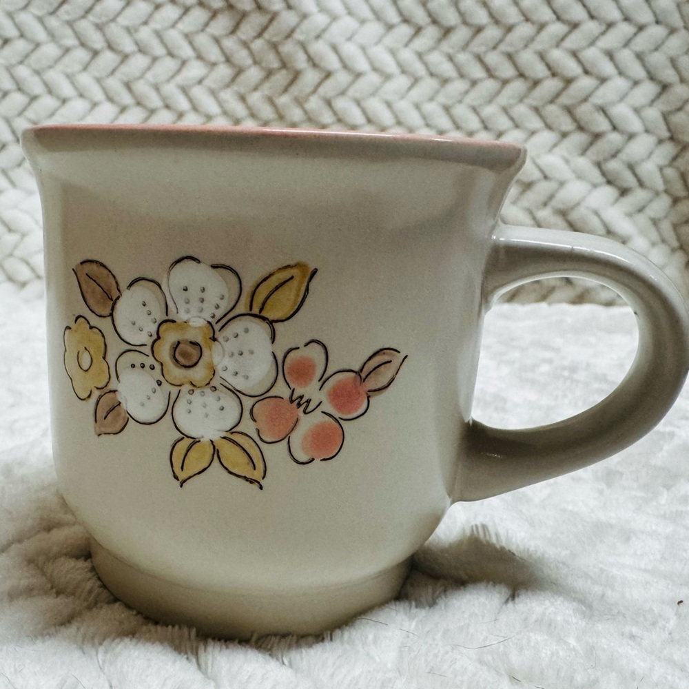Vintage Stoneware Chantilly Fleur de Bois Ceramic Mug with Handle -Made in Japan